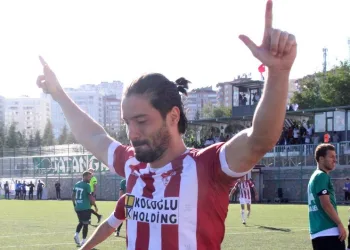 ES Elazığsporlu Yiğitcan Erdoğan futbolu bıraktı