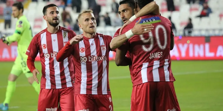 Sivasspor’da Leke James gol sayısını 4’e çıkardı