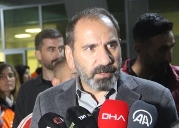 DG Sivasspor Kulübü Başkanı Mecnun Otyakmaz: “Aday değilim”