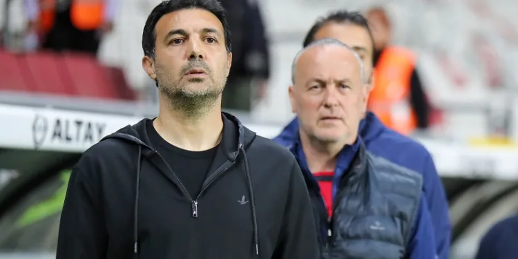 Altınordu, Hasan Özer ile yollarını ayırdı