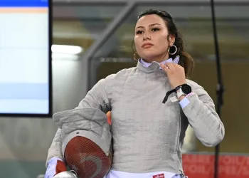 Nisanur Erbil: “Eskrimde olimpiyat madalyasını ülkeme getireceğim”