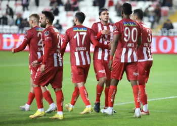 DG Sivasspor’da 38 günlük galibiyet hasreti sona erdi