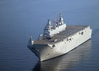 TCG Anadolu’nun yeni rotası İzmir