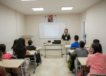Öğrencilere LGS öncesi motivasyon eğitimi