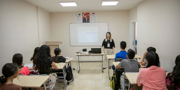Öğrencilere LGS öncesi motivasyon eğitimi