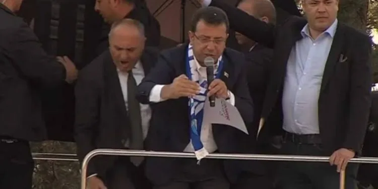 İmamoğlu mitingine taşlı saldırı