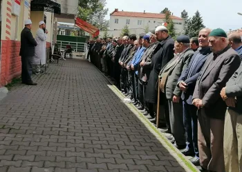 Oy kullandıktan sonra hayatını kaybetti