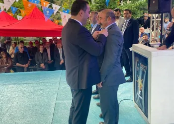 Memleket Partisi’nden istifa ederek AK Parti’ye geçti