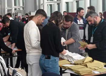 İstanbul Havalimanı’nda oy sayımı başladı