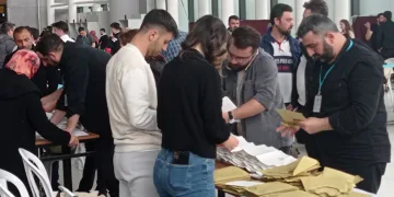 İstanbul Havalimanı’nda oy sayımı başladı