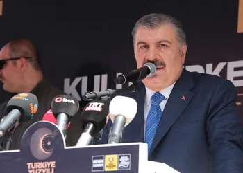 Bakan Koca Konya’da açılış törenine katıldı