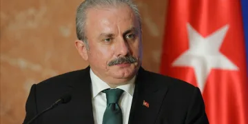 “Türkiye kuşatılmaya müsaade etmeyecek”