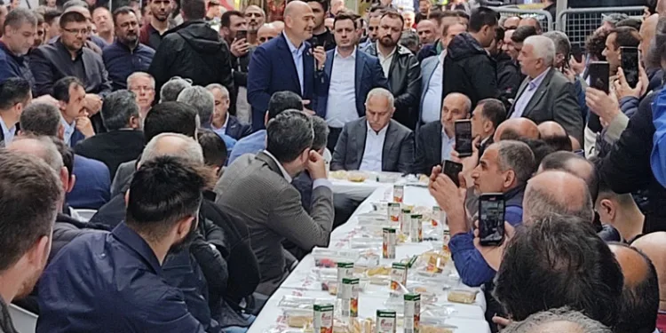 ‘Tayyip Erdoğan kaybetse de gitmeyecek’