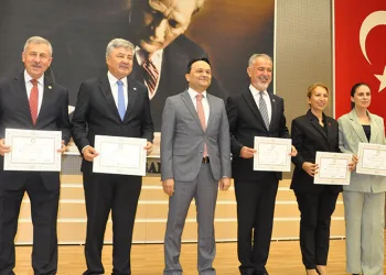 Millet İttifakı vekilleri mazbatalarını aldı