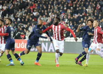 Fenerbahçe, Sivas’ta avantaj peşinde