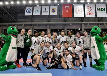 Konyaaltı Belediyesi Kadın Hentbol Takımı Türkiye Kupasında yarı finale çıktı