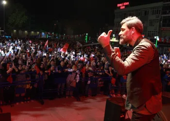 Uğur Işılak’tan unutulmayacak konser