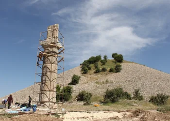 2 bin 43 yıllık ‘tokalaşma’ sütunu