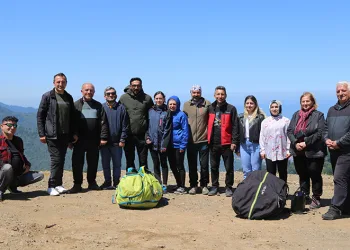 Engelli bireylerin ilk kez yamaç paraşütü heyecanı