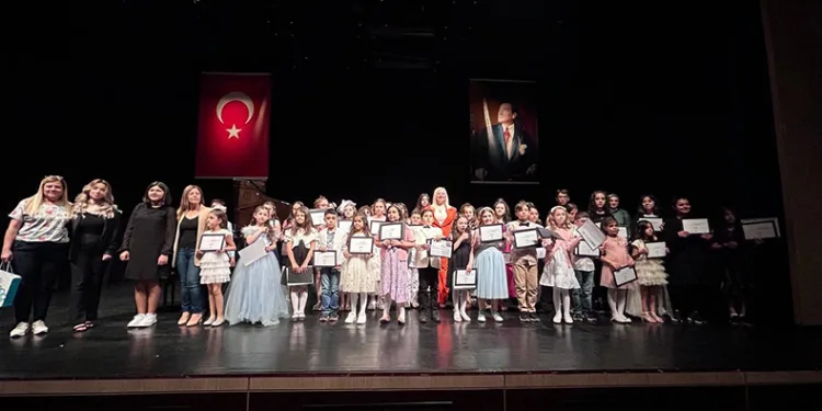 Nilüfer’de öğrencilerden muhteşem konser