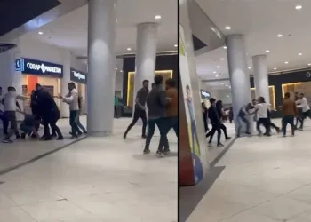 Bursa’da alışveriş merkezinde meydan muharebesi