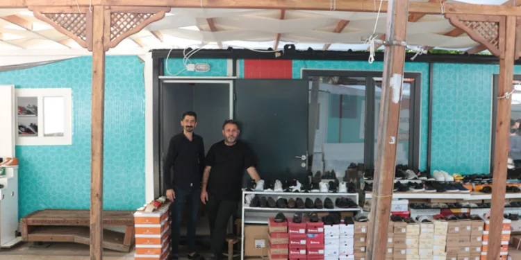 Konteyner çarşıda mesaiye başladı