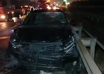 TEM’de 3 aracın karıştığı zincirleme kaza