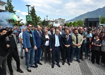 Bursa Büyükşehir işçisi bayram yaptı
