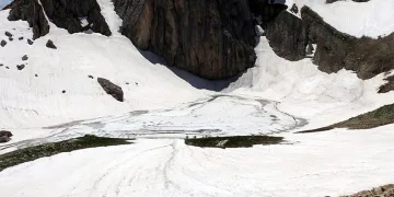 Keşfedilen Munzur’daki buzul görüntülendi