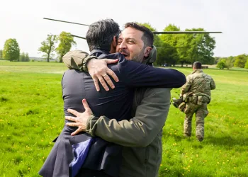 Zelensky, İngiltere Başbakanı ile görüştü