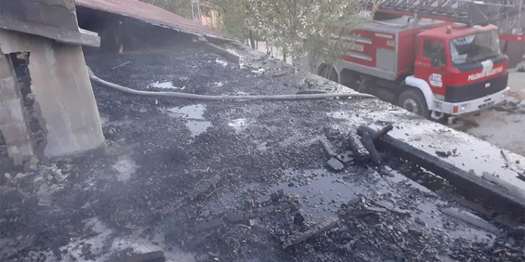 Tunceli’de korkutan yangın
