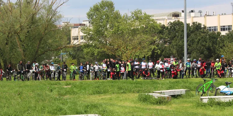 Pedallar doğal afetlere farkındalık için çevrildi