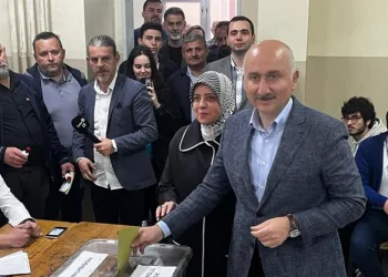 Karaismailoğlu, Trabzon’da oyunu kullandı