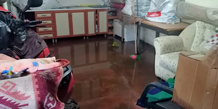 Bolu’da 2 ilçeyi sel vurdu