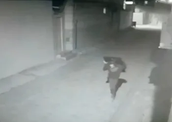 Kendi evini soyan hırsız
