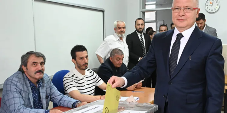Davut Gürkan oyunu kullandı