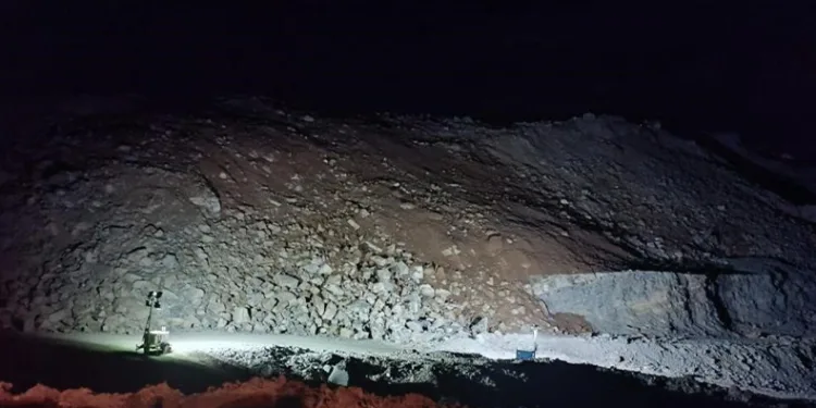 Maden ocağındaki toprak kayması