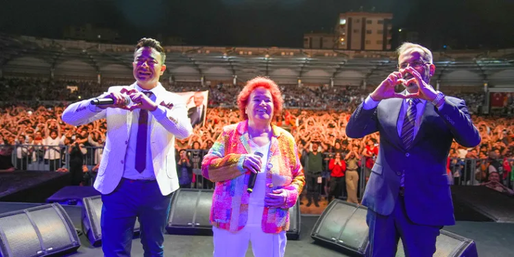 Tarsus’ta Selda Bağcan Çoşkusu