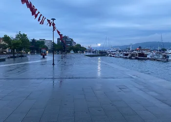 Eceabat açıklarında deprem