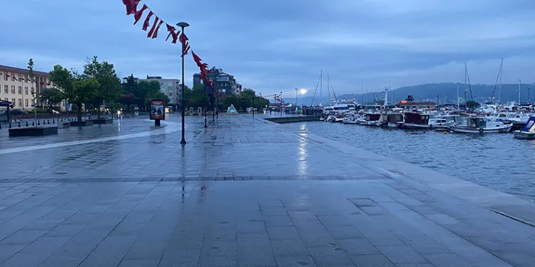 Eceabat açıklarında deprem