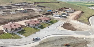 Nurdağı’nda köy evleri hızla tamamlanıyor