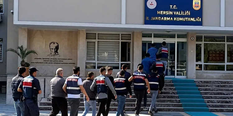 Suç örgütüne operasyon: 18 gözaltı