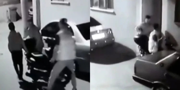 Bursa’da hırsızlar motosikleti kucaklayarak çaldılar