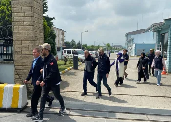 FETÖ operasyonu: 5 gözaltı