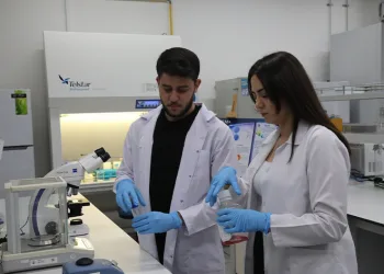 Öğrenciler diyabetik retinopati hastalığına çare oluyor