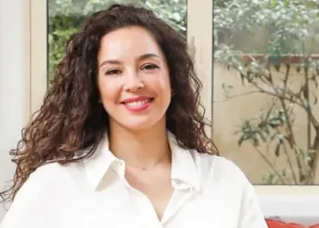 Azra Akın’nın imaj değişikliği