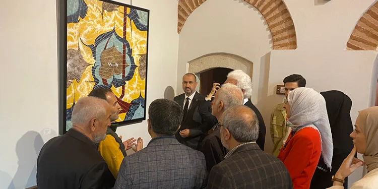 Sanatseverler, Tezhip Sergisi’nde buluştu