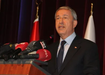 “Doğu’da terörle uğraşırken şimdi petrol ile uğraşıyoruz”