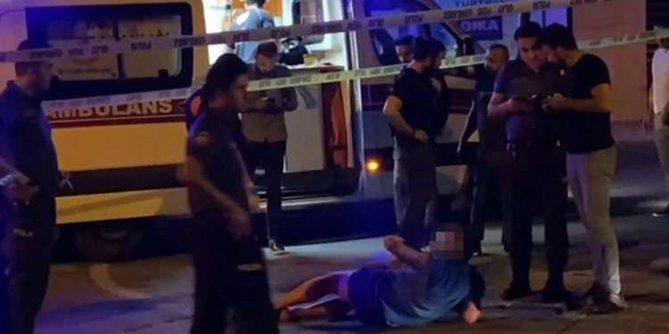 Eski eşi ve arkadaşına kurşun yağdırdı