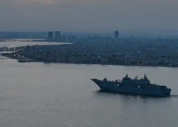 TCG Anadolu İzmir’den ayrıldı